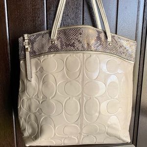 Coach shoulder bag snakeskin, cream